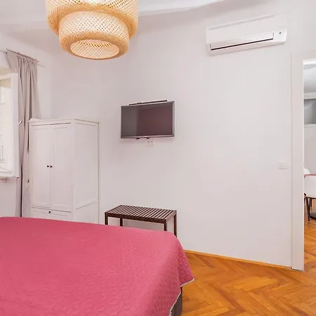 Dox Apartman *